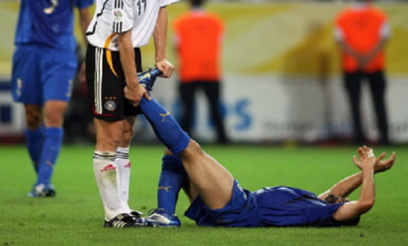 Piedi & Football: conoscere e curare i crampi nello sport Piedi & Football: conoscere e curare i crampi nello sport