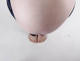 Piedi e Gravidanza: Qualche utile consiglio Piedi e Gravidanza: Qualche utile consiglio